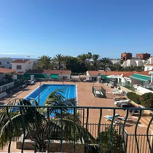 https://la-casa-de-paseka-costa-adeje-tenerife.tenerifehoteles.net